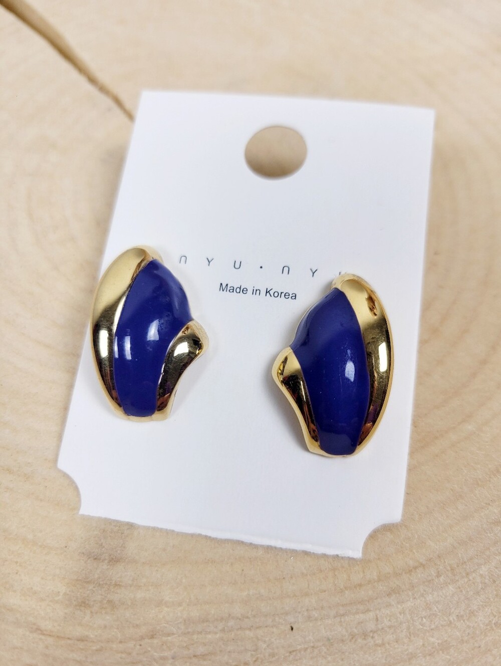 Brand New Gold Tone Blue Curve Stud Earrings